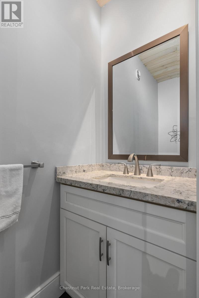 86 Bowyer Road, Huntsville, Ontario  P1H 2J4 - Photo 22 - X12337501