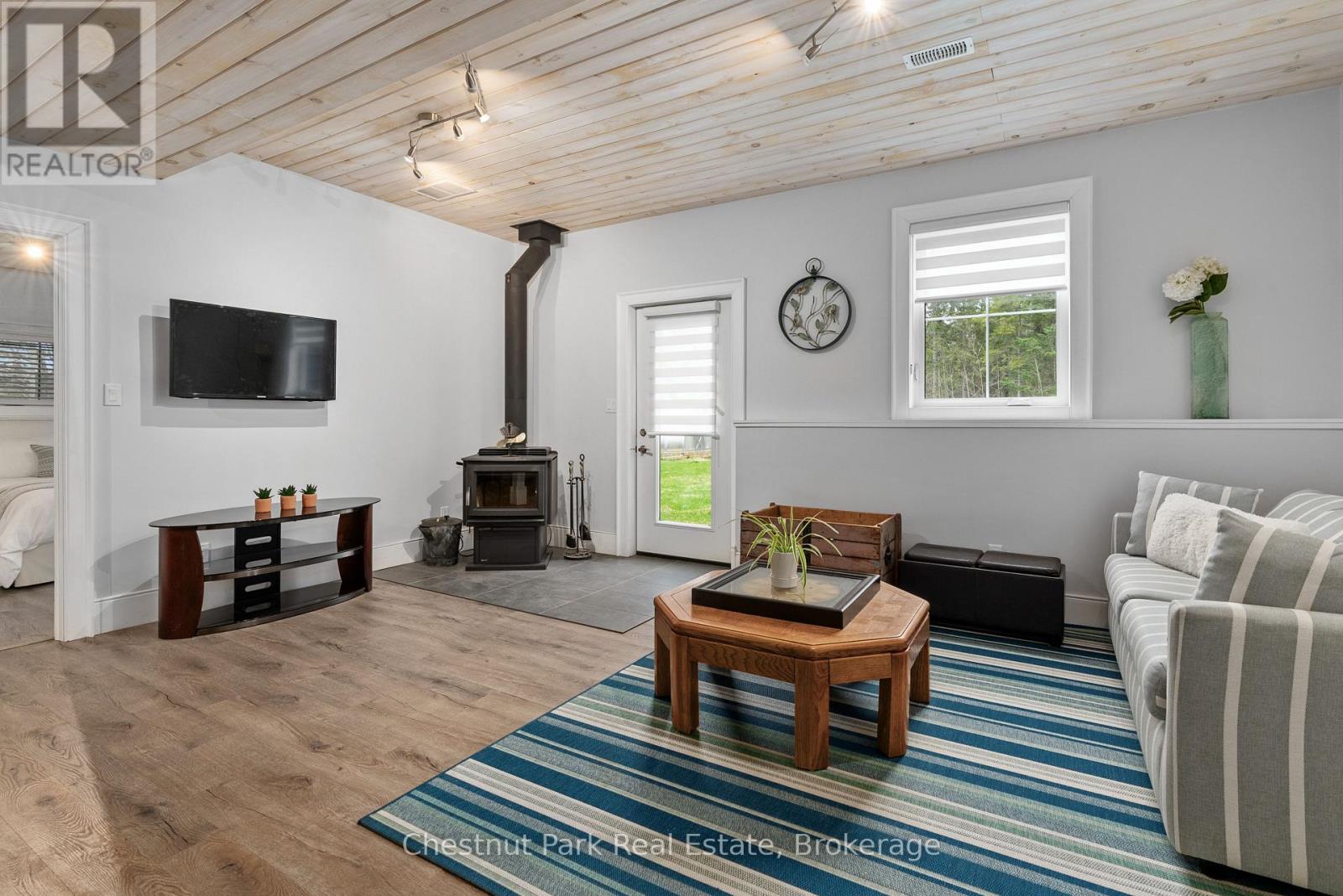 86 Bowyer Road, Huntsville, Ontario  P1H 2J4 - Photo 24 - X12337501