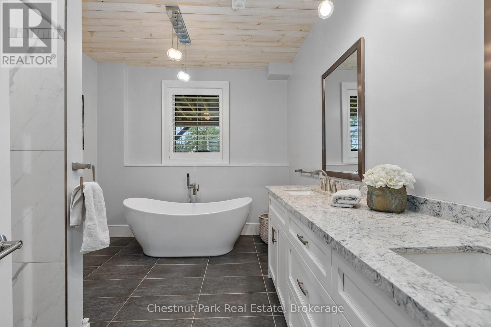 86 Bowyer Road, Huntsville, Ontario  P1H 2J4 - Photo 28 - X12337501