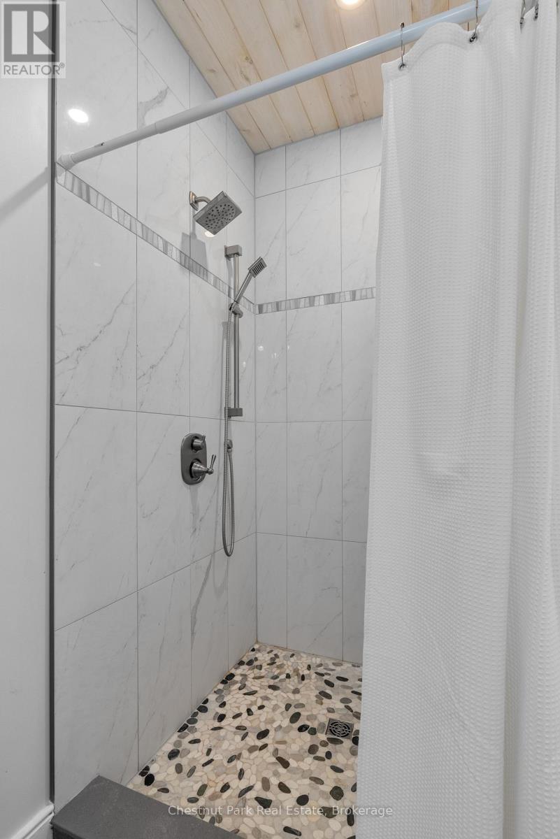 86 Bowyer Road, Huntsville, Ontario  P1H 2J4 - Photo 30 - X12337501