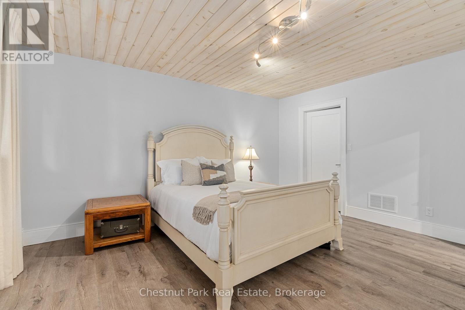 86 Bowyer Road, Huntsville, Ontario  P1H 2J4 - Photo 32 - X12337501