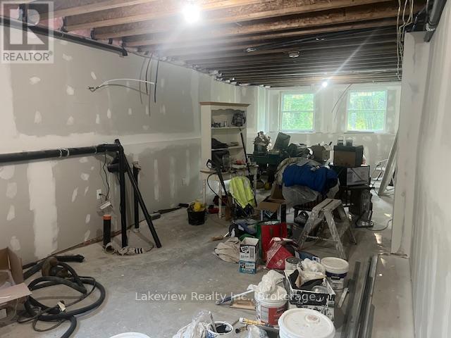 1078 South Kahshe Lake Road E, Gravenhurst, Ontario  P0E 1G0 - Photo 32 - X12338986