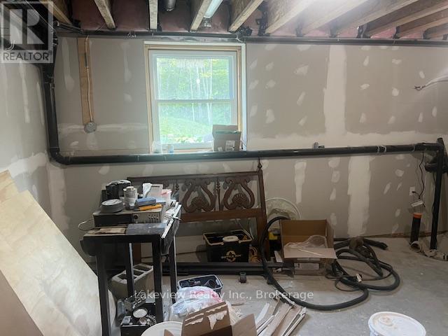 1078 South Kahshe Lake Road E, Gravenhurst, Ontario  P0E 1G0 - Photo 33 - X12338986