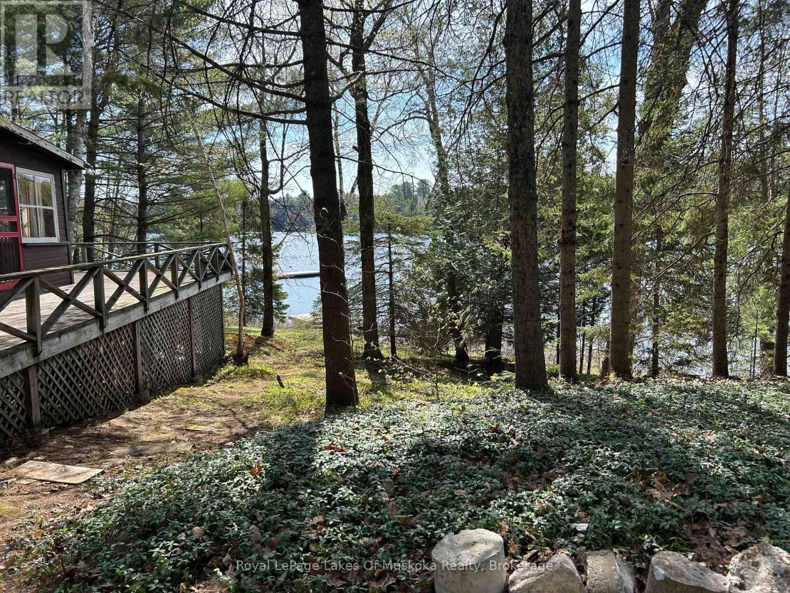 1091 North Tooke Lake Road, Lake Of Bays, Ontario  P0B 1A0 - Photo 1 - X12339016