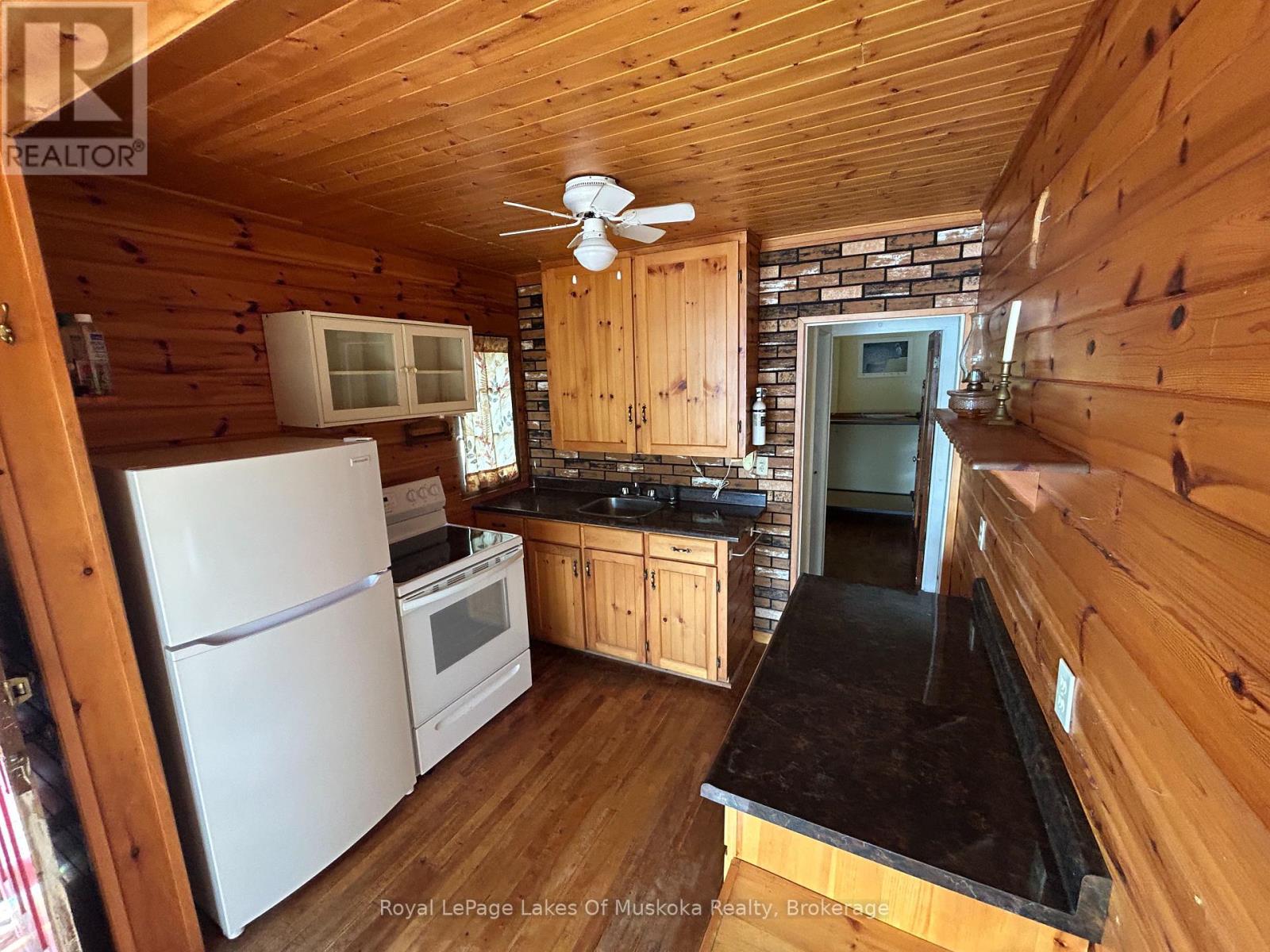 1091 North Tooke Lake Road, Lake Of Bays, Ontario  P0B 1A0 - Photo 11 - X12339016