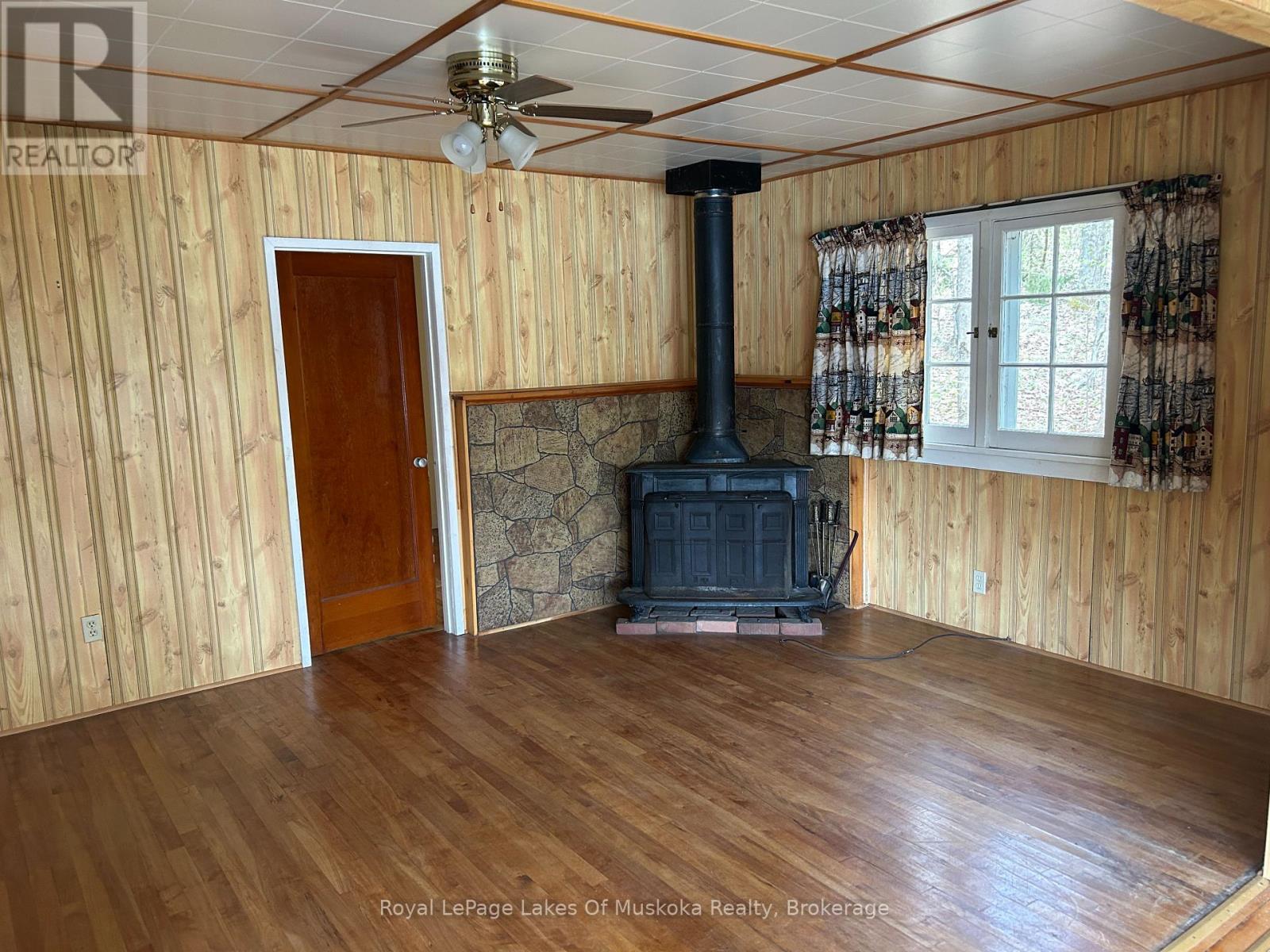 1091 North Tooke Lake Road, Lake Of Bays, Ontario  P0B 1A0 - Photo 15 - X12339016