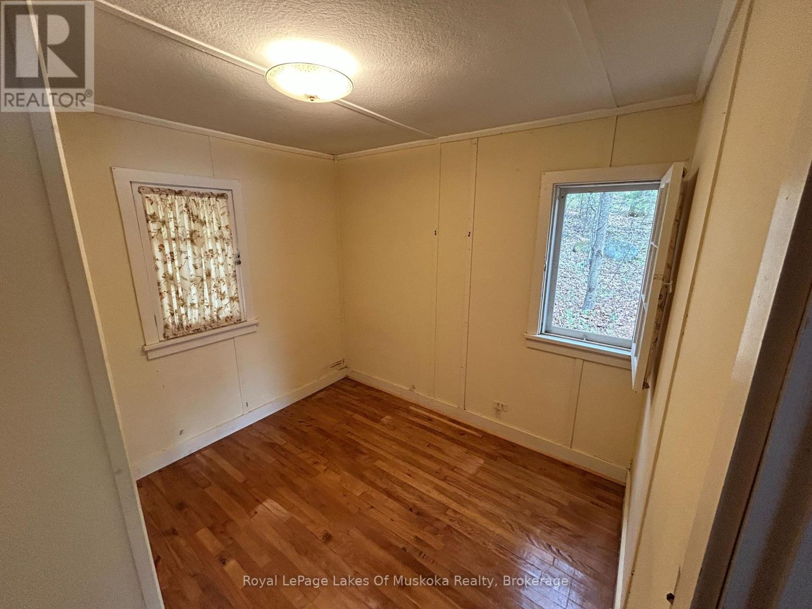 1091 North Tooke Lake Road, Lake Of Bays, Ontario  P0B 1A0 - Photo 17 - X12339016