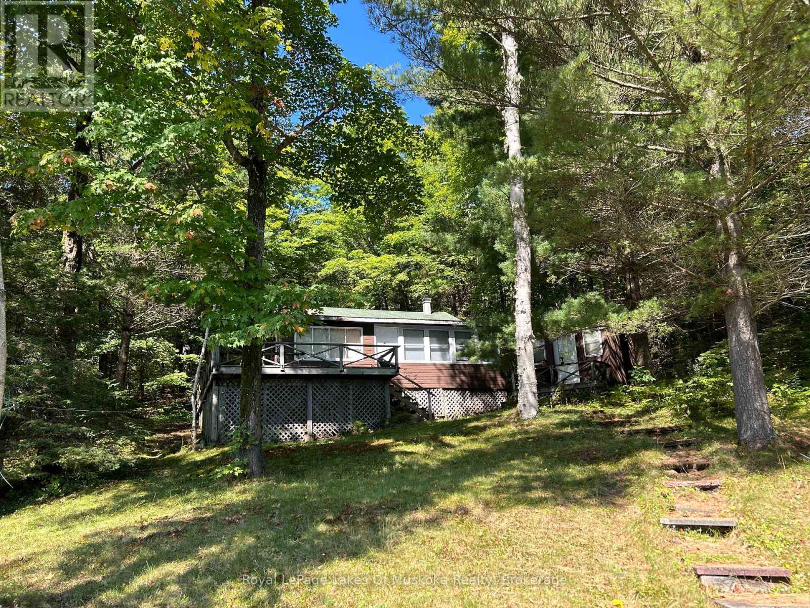 1091 North Tooke Lake Road, Lake Of Bays, Ontario  P0B 1A0 - Photo 3 - X12339016