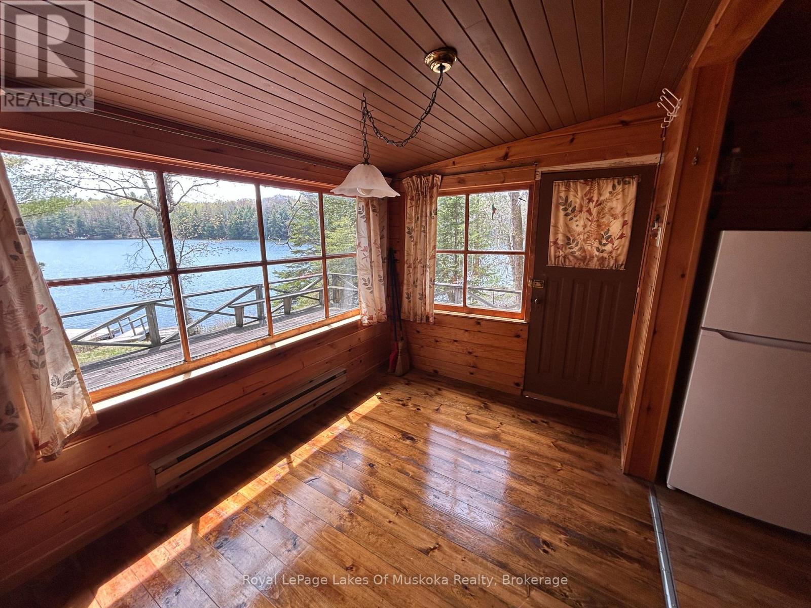 1091 North Tooke Lake Road, Lake Of Bays, Ontario  P0B 1A0 - Photo 9 - X12339016