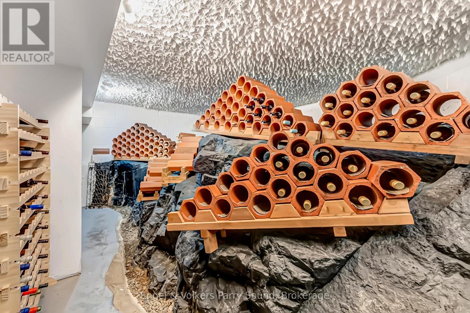 9 Little Beaver Boulevard, Seguin, Ontario  P2A 0B2 - Photo 23 - X12340177