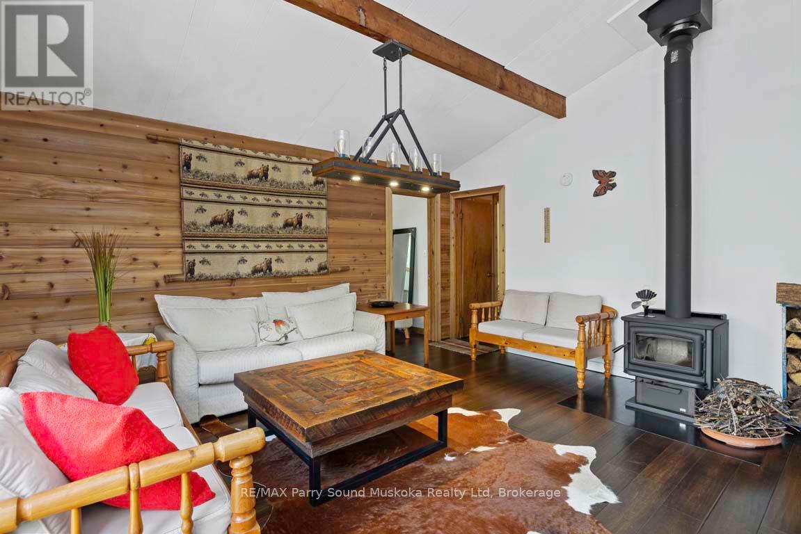 37 Lynberry Drive, Seguin, Ontario  P2A 2W9 - Photo 16 - X12346505