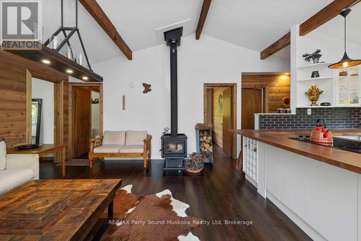 37 Lynberry Drive, Seguin, Ontario  P2A 2W9 - Photo 17 - X12346505