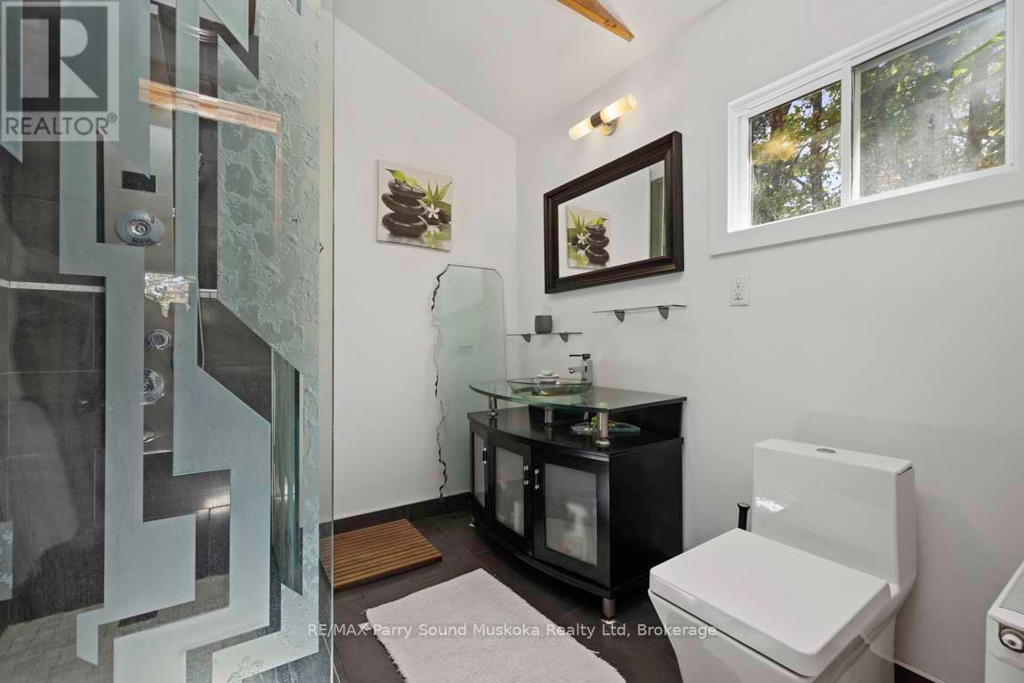 37 Lynberry Drive, Seguin, Ontario  P2A 2W9 - Photo 25 - X12346505