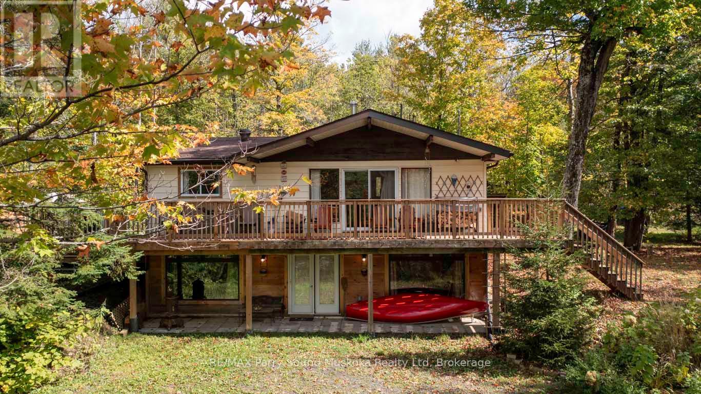 37 Lynberry Drive, Seguin, Ontario  P2A 2W9 - Photo 3 - X12346505