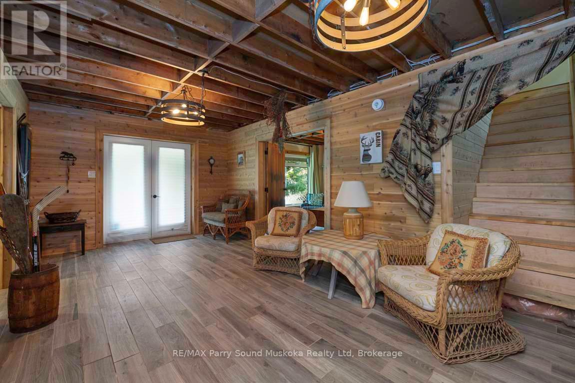 37 Lynberry Drive, Seguin, Ontario  P2A 2W9 - Photo 32 - X12346505