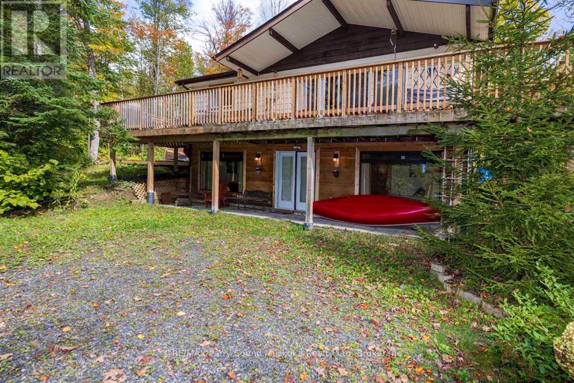 37 Lynberry Drive, Seguin, Ontario  P2A 2W9 - Photo 7 - X12346505