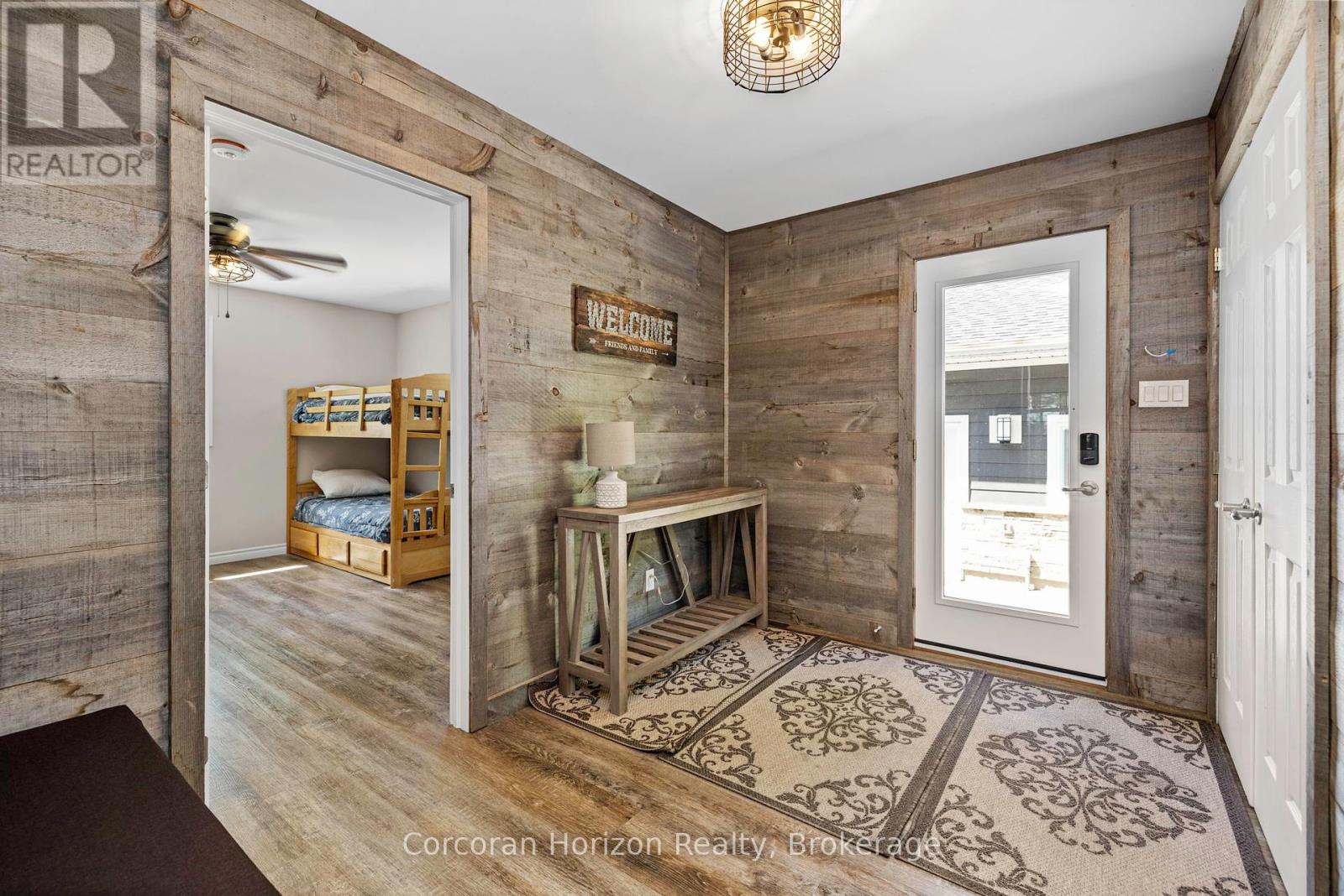 450 Crooked Bay Road, Georgian Bay, Ontario  P0C 1S0 - Photo 12 - X12346543