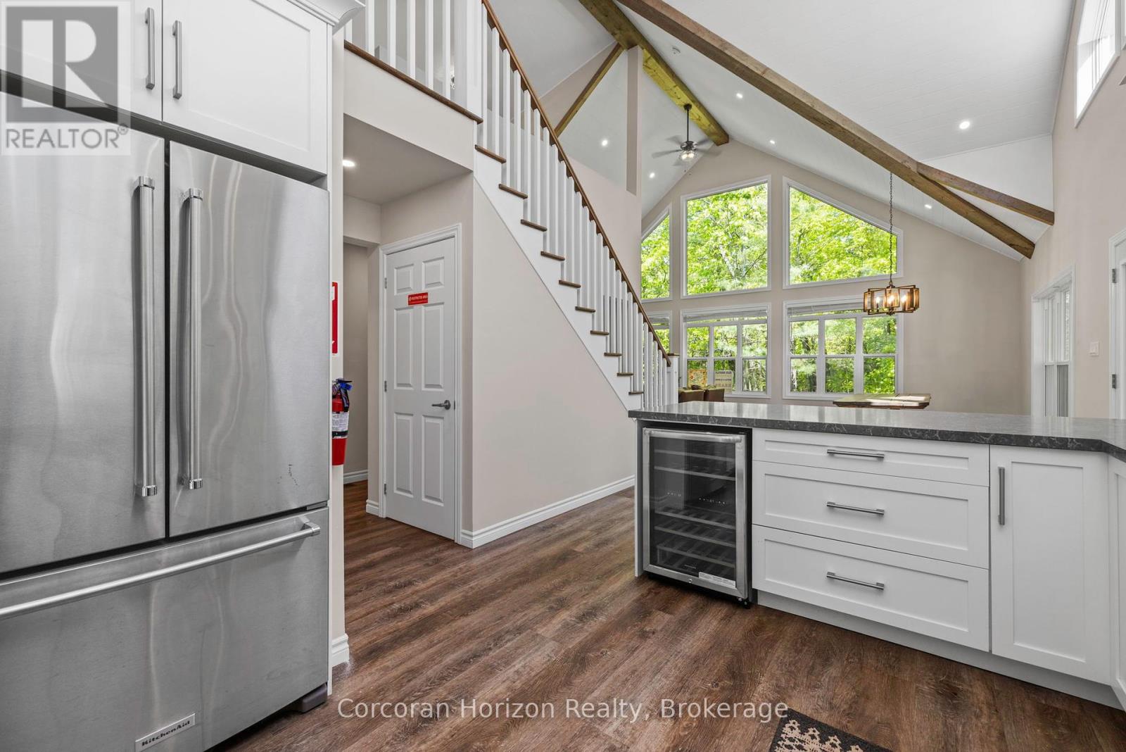 450 Crooked Bay Road, Georgian Bay, Ontario  P0C 1S0 - Photo 19 - X12346543