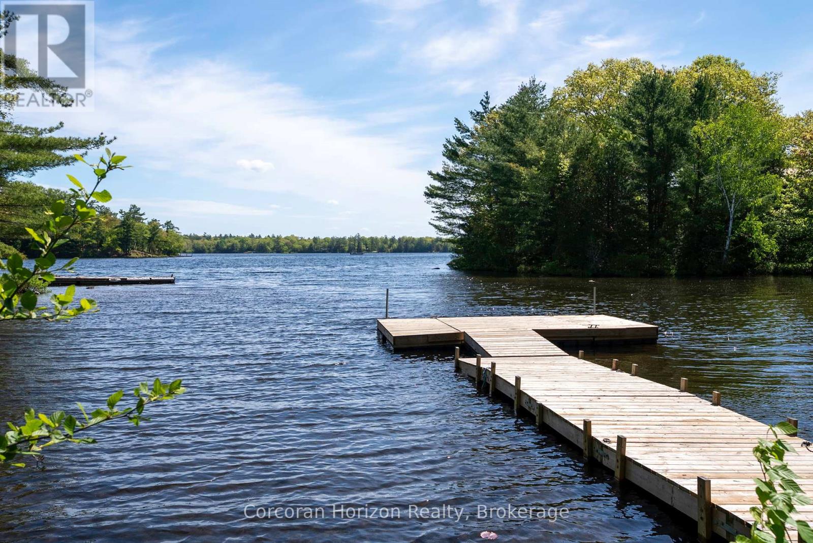 450 Crooked Bay Road, Georgian Bay, Ontario  P0C 1S0 - Photo 9 - X12346543