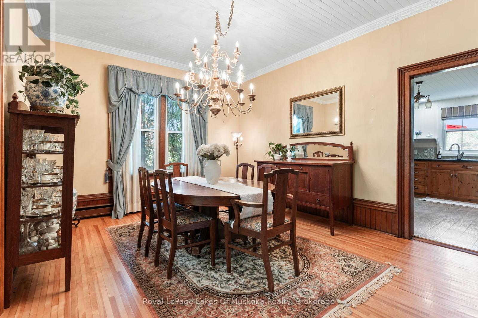 229 Fraserburg Road, Bracebridge, Ontario  P1L 0G9 - Photo 11 - X12346841