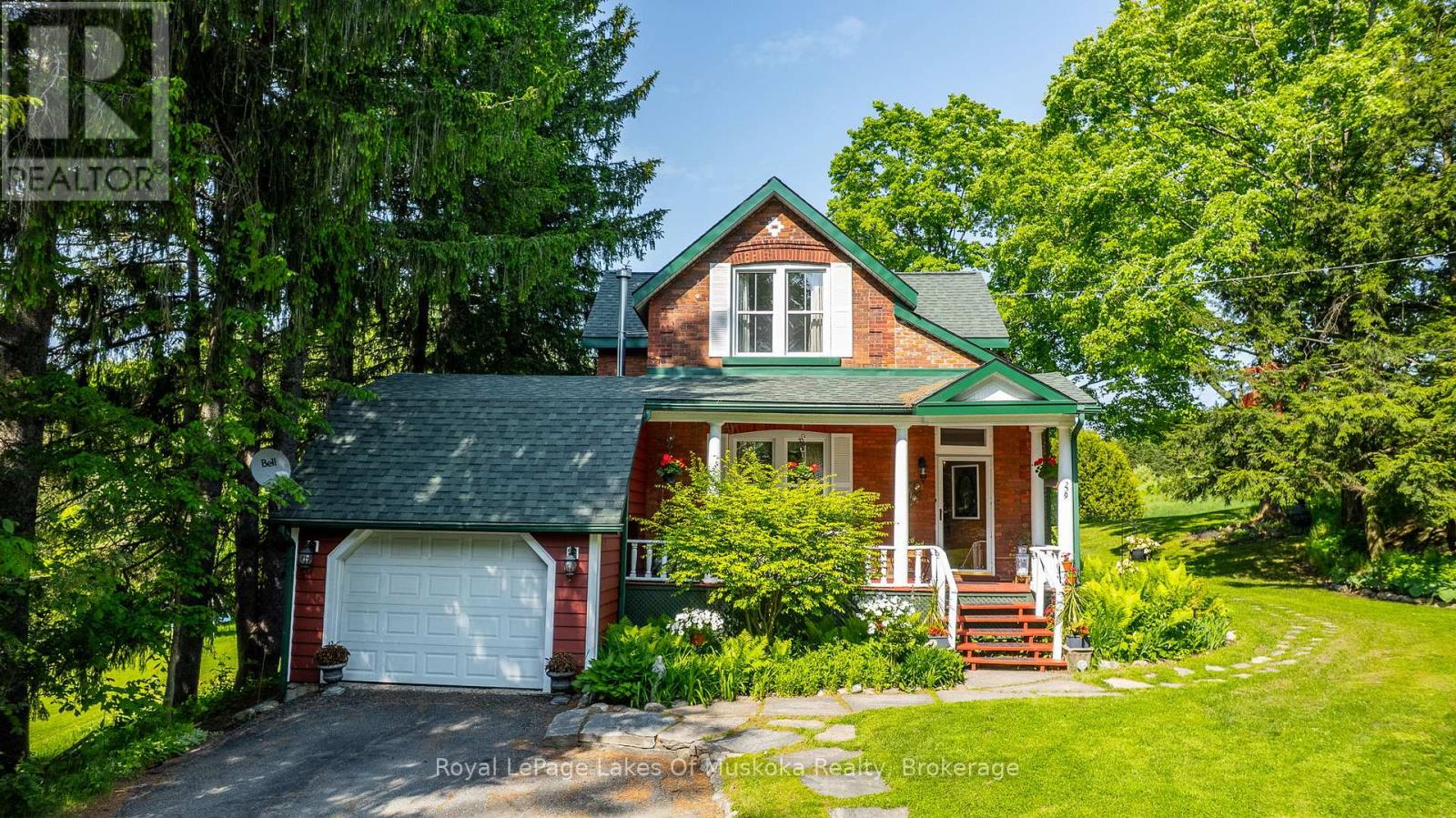 229 Fraserburg Road, Bracebridge, Ontario  P1L 0G9 - Photo 2 - X12346841