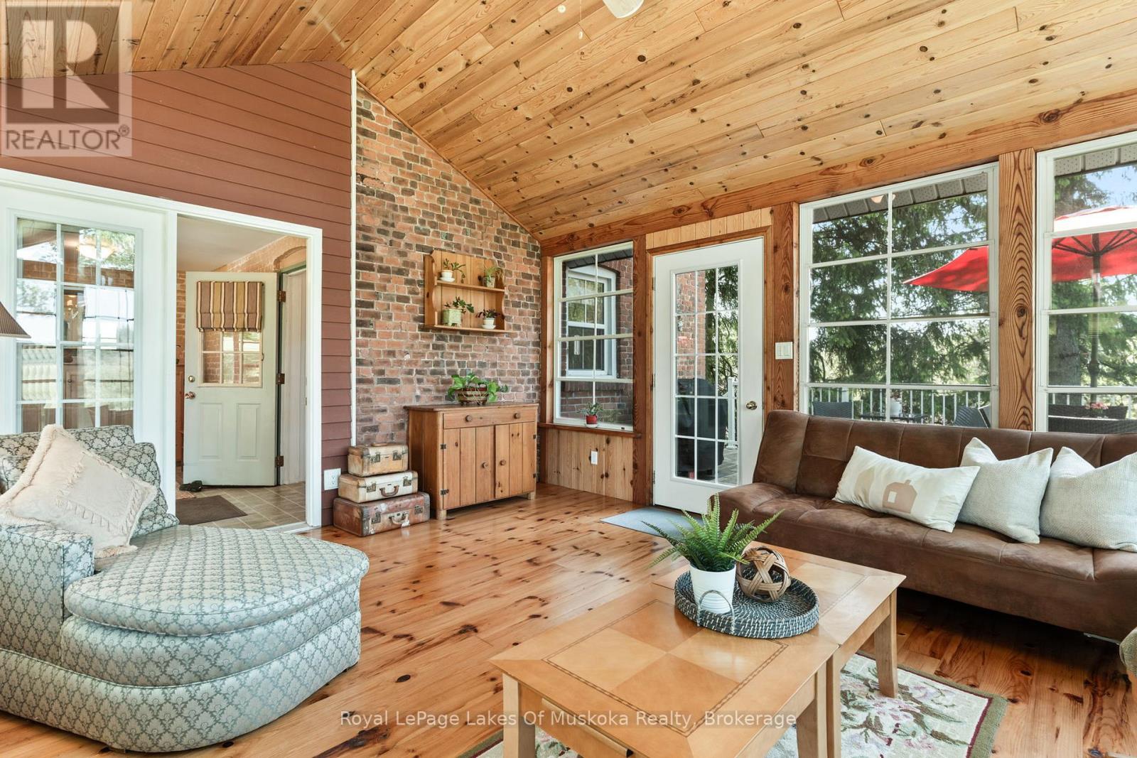 229 Fraserburg Road, Bracebridge, Ontario  P1L 0G9 - Photo 23 - X12346841