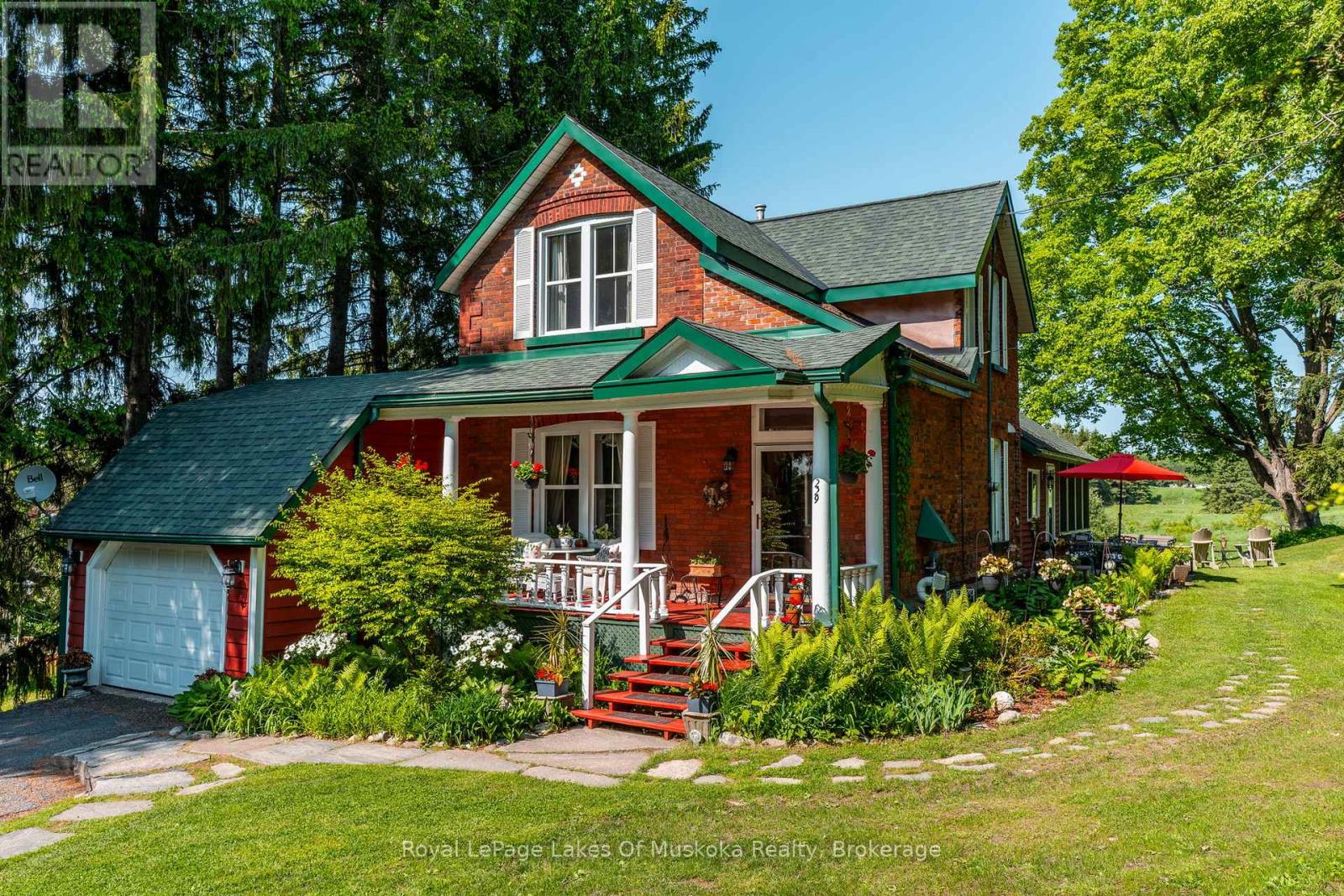 229 Fraserburg Road, Bracebridge, Ontario  P1L 0G9 - Photo 3 - X12346841