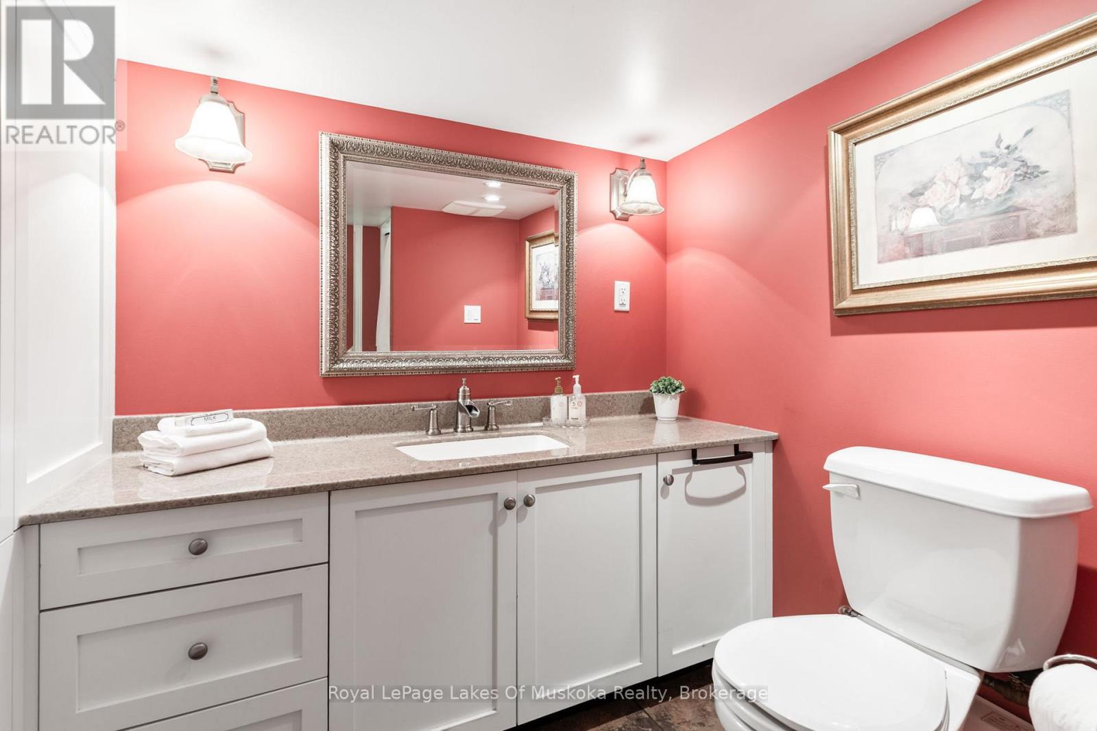 229 Fraserburg Road, Bracebridge, Ontario  P1L 0G9 - Photo 37 - X12346841