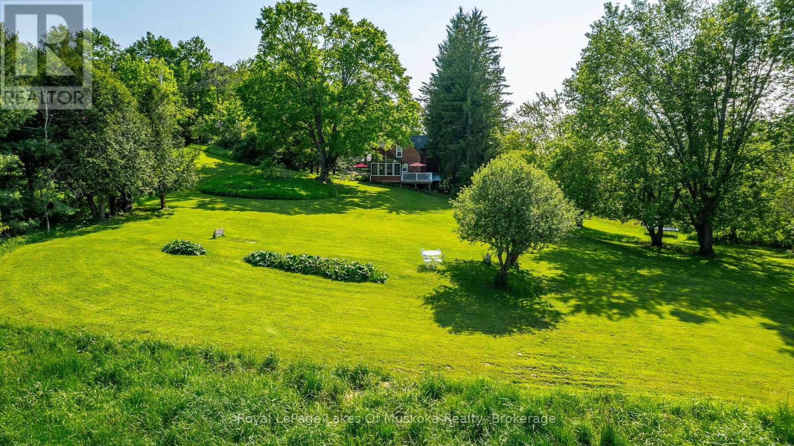 229 Fraserburg Road, Bracebridge, Ontario  P1L 0G9 - Photo 4 - X12346841