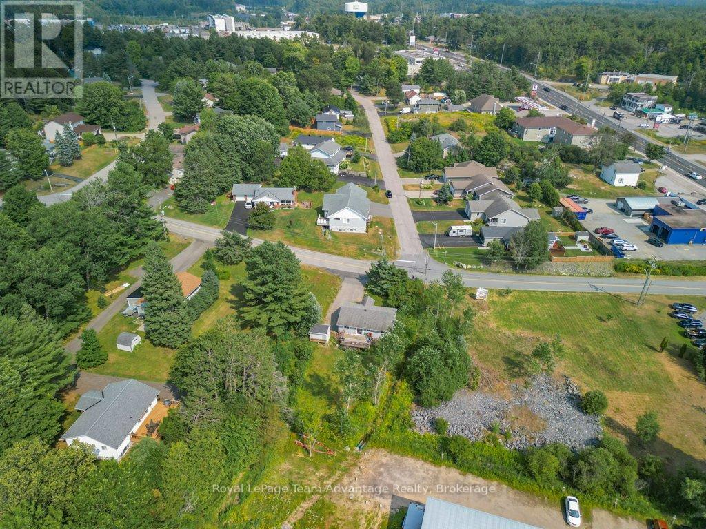 8 Edward Street, Parry Sound, Ontario  P2A 2W4 - Photo 18 - X12347235