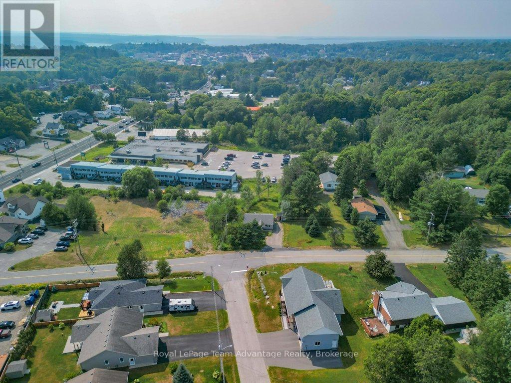 8 Edward Street, Parry Sound, Ontario  P2A 2W4 - Photo 24 - X12347235