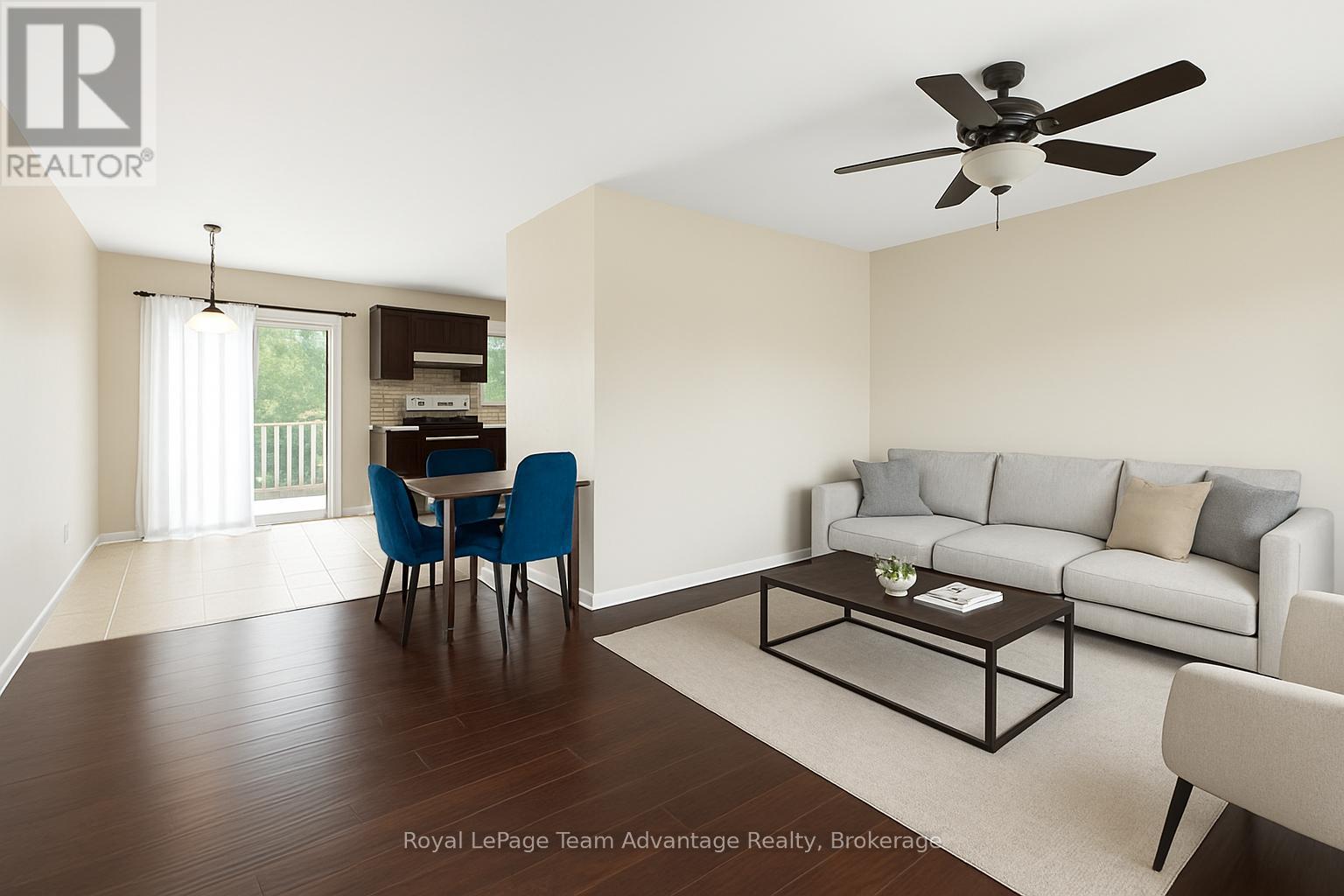 8 Edward Street, Parry Sound, Ontario  P2A 2W4 - Photo 7 - X12347235