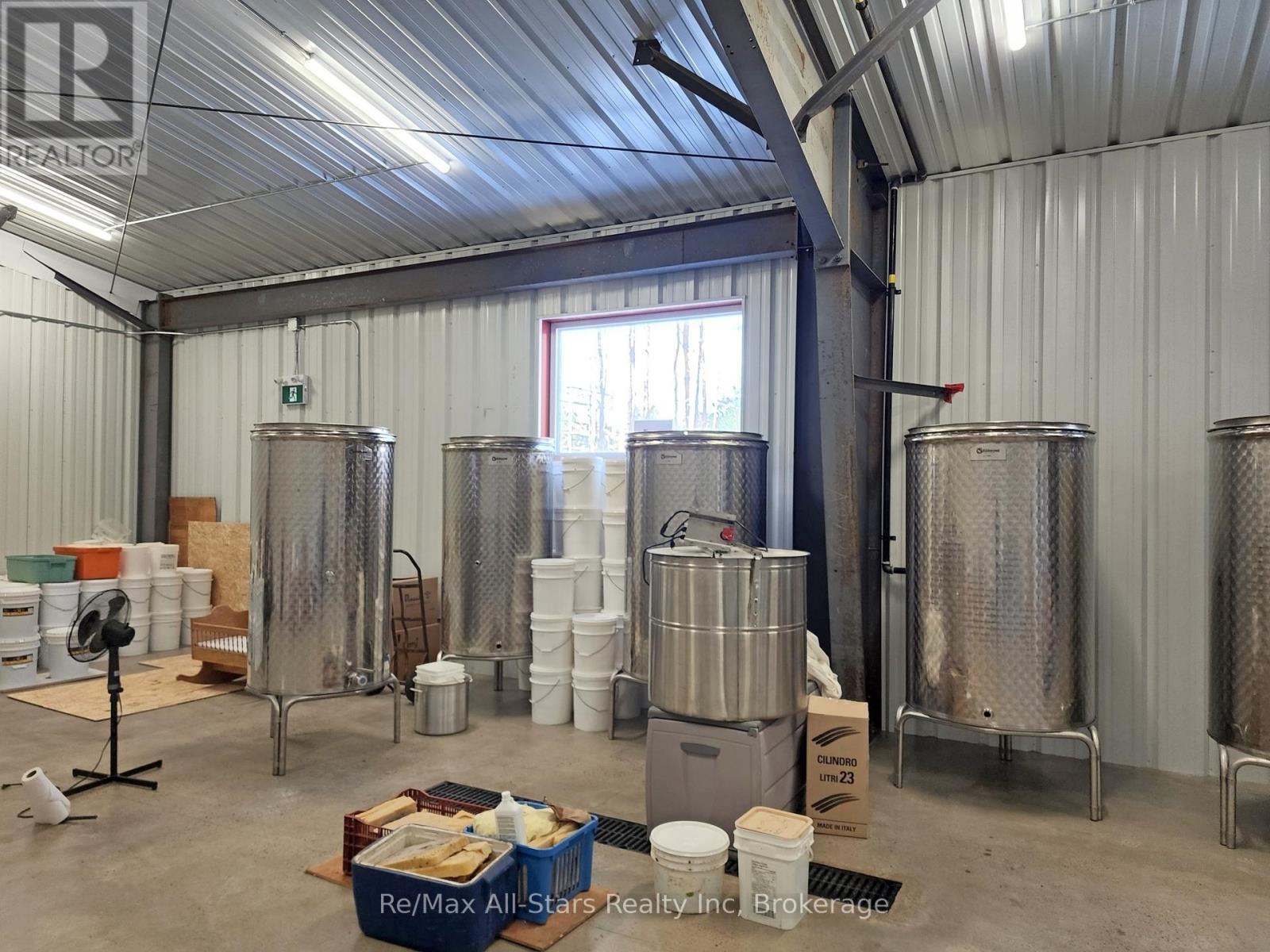 25754 35 Highway, Lake Of Bays, Ontario  P0A 1H0 - Photo 15 - X12347380