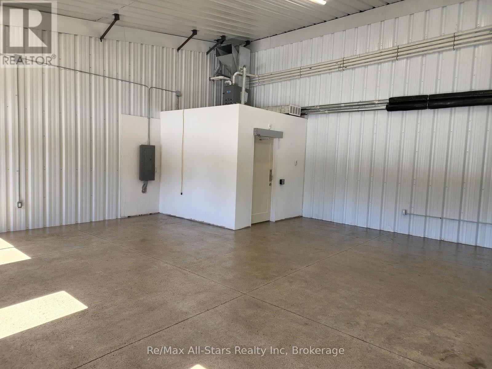 25754 35 Highway, Lake Of Bays, Ontario  P0A 1H0 - Photo 19 - X12347380