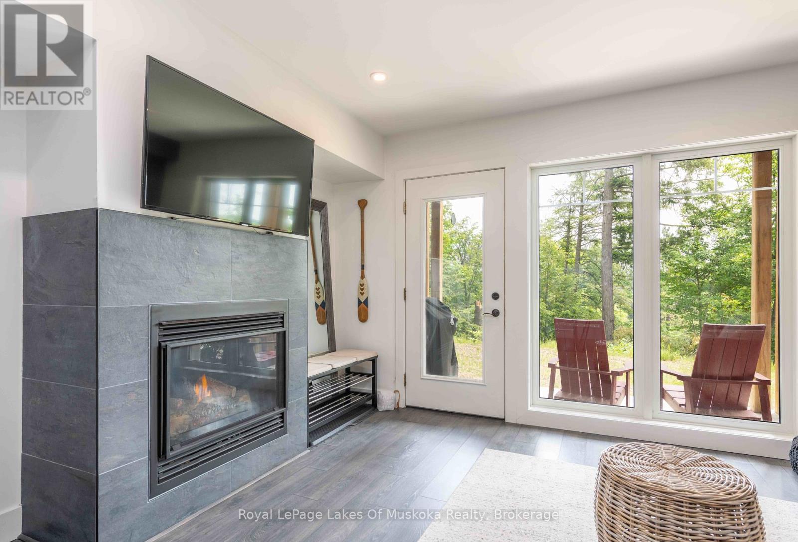 102 - 3 Tree Tops Lane, Huntsville, Ontario  P1H 0B8 - Photo 4 - X12348899