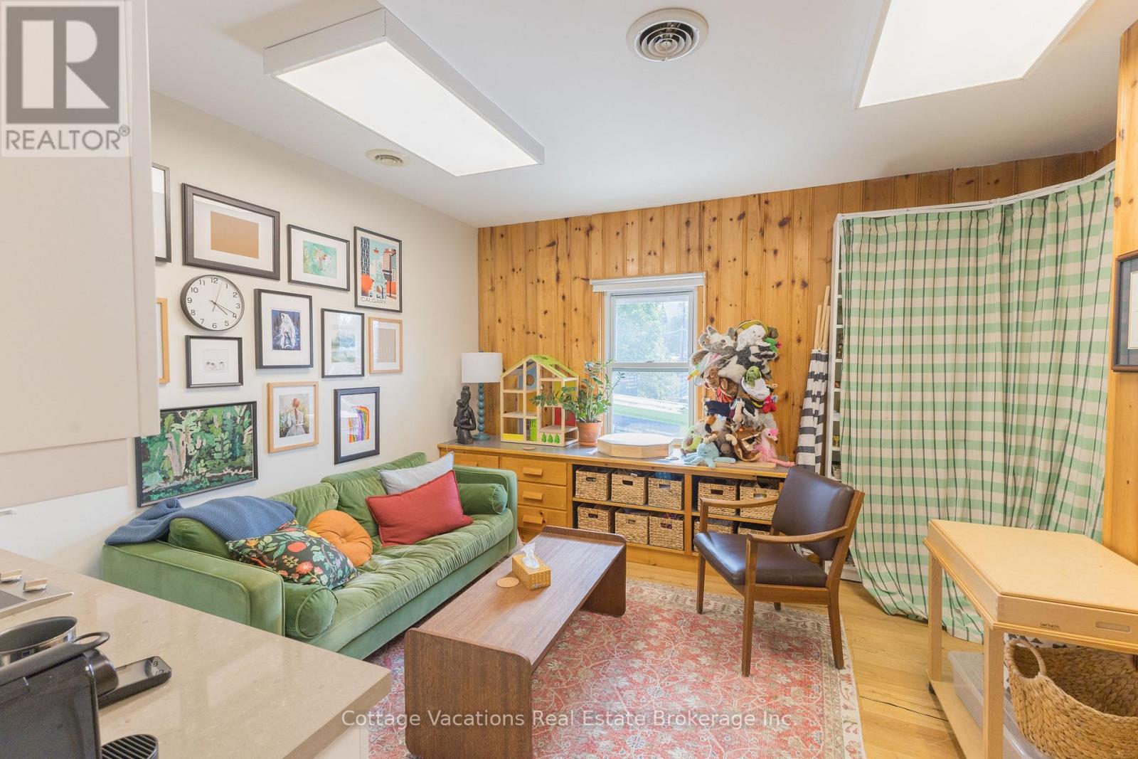 10 Brunel Road, Huntsville, Ontario  P1H 2A9 - Photo 16 - X12350224