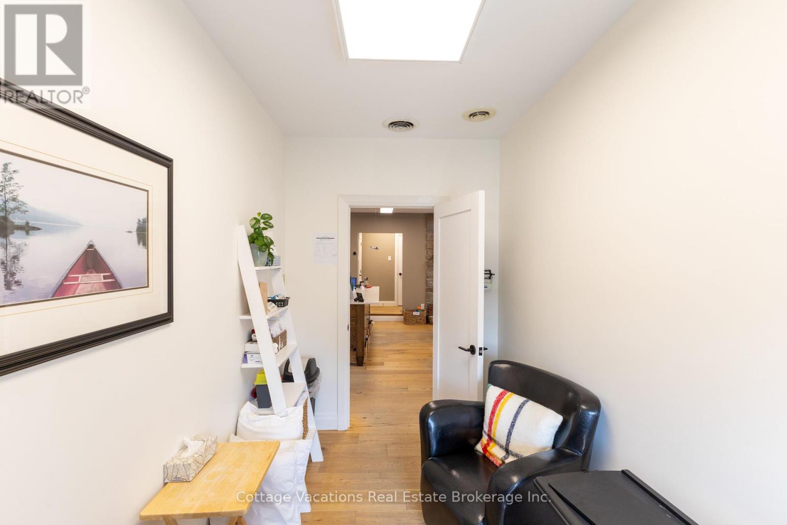 10 Brunel Road, Huntsville, Ontario  P1H 2A9 - Photo 21 - X12350224