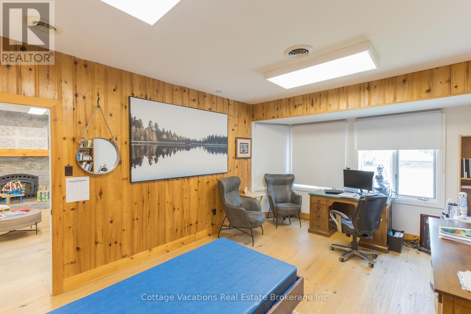 10 Brunel Road, Huntsville, Ontario  P1H 2A9 - Photo 24 - X12350224