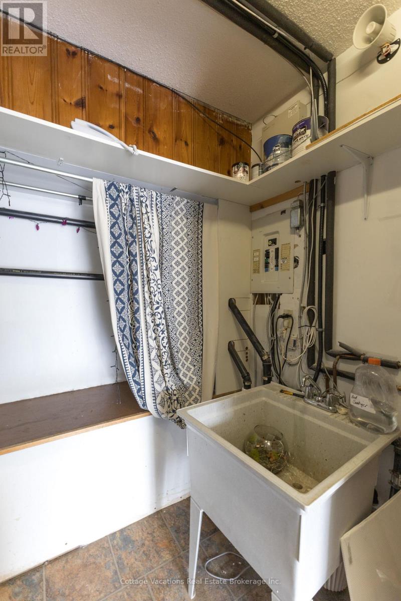 10 Brunel Road, Huntsville, Ontario  P1H 2A9 - Photo 40 - X12350224