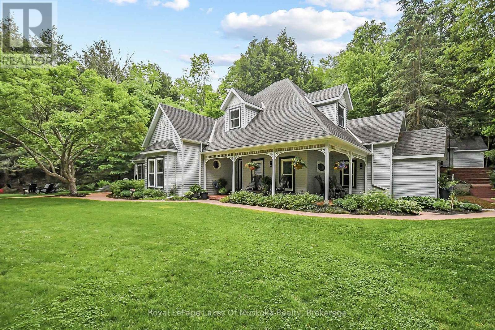 103 Southbank Drive, Bracebridge, Ontario  P1L 1G3 - Photo 1 - X12354547