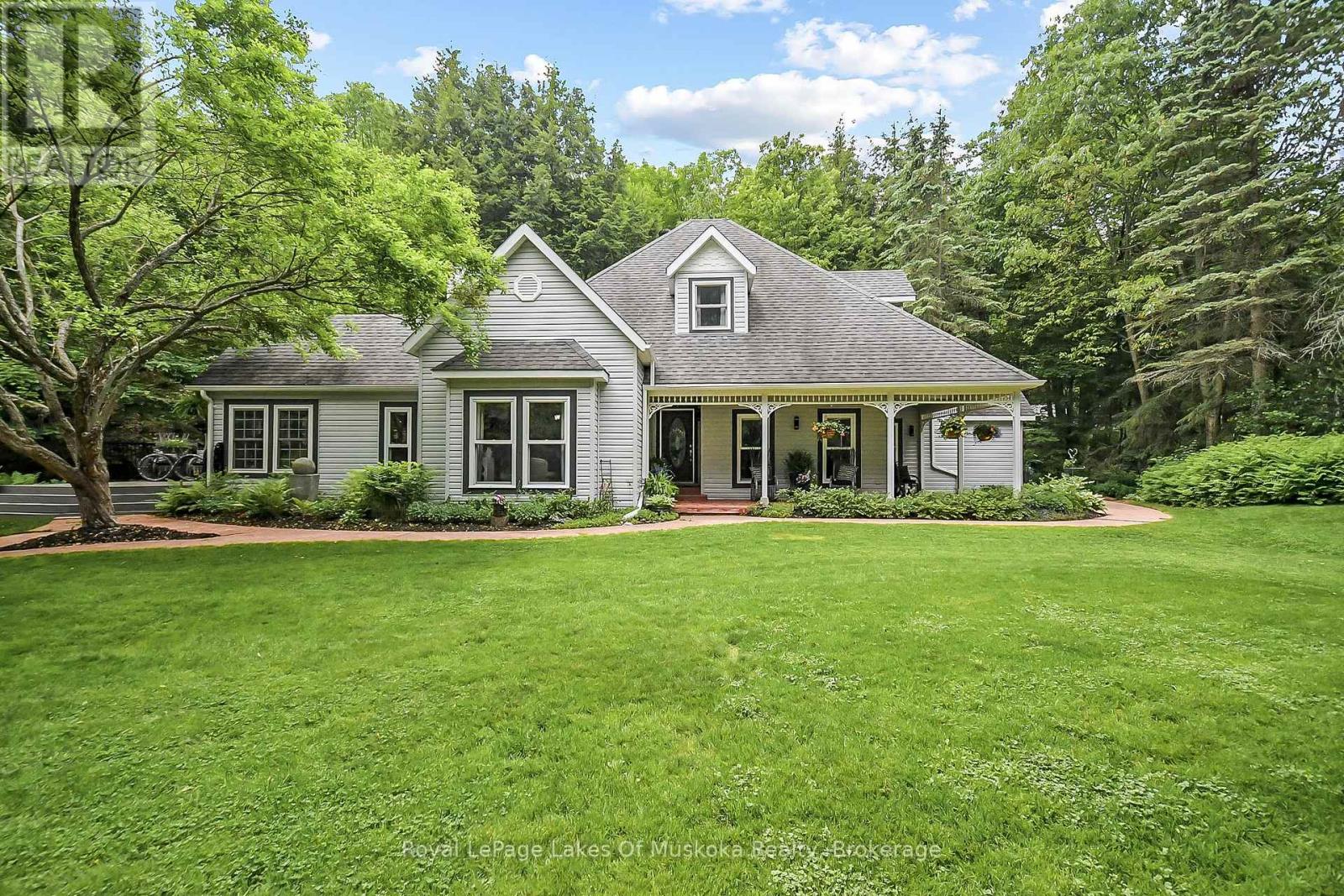 103 Southbank Drive, Bracebridge, Ontario  P1L 1G3 - Photo 4 - X12354547