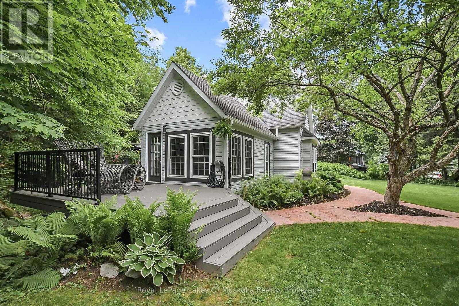 103 Southbank Drive, Bracebridge, Ontario  P1L 1G3 - Photo 6 - X12354547