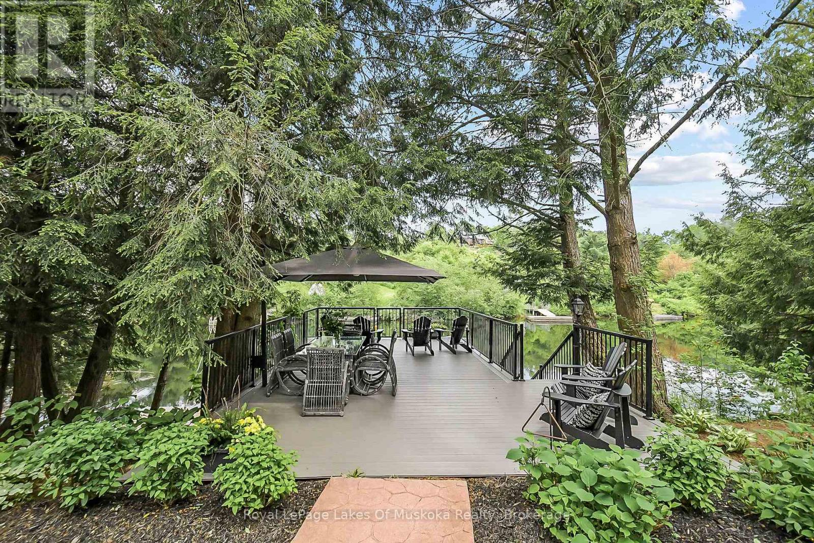 103 Southbank Drive, Bracebridge, Ontario  P1L 1G3 - Photo 9 - X12354547