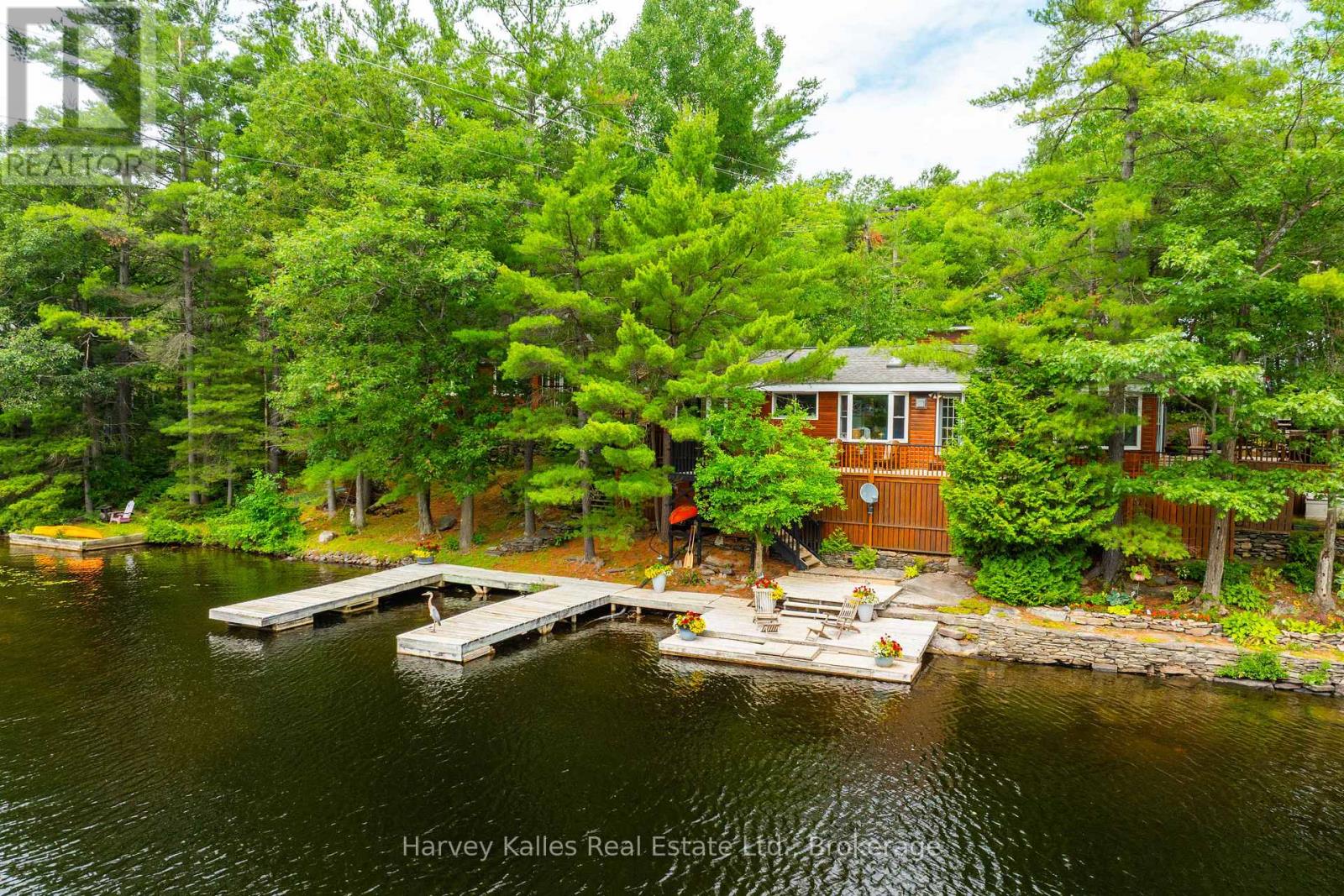1078 Mckenzie Road, Muskoka Lakes, Ontario  P1P 1A4 - Photo 3 - X12355175
