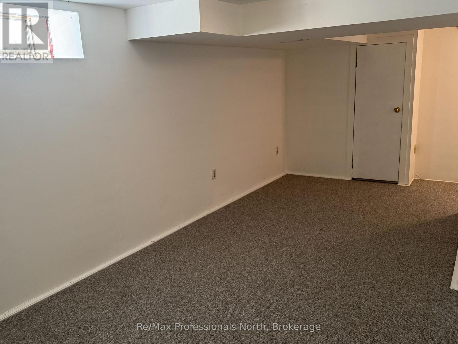 261 Hotchkiss Street, Gravenhurst, Ontario  P1P 1H7 - Photo 26 - X12355185