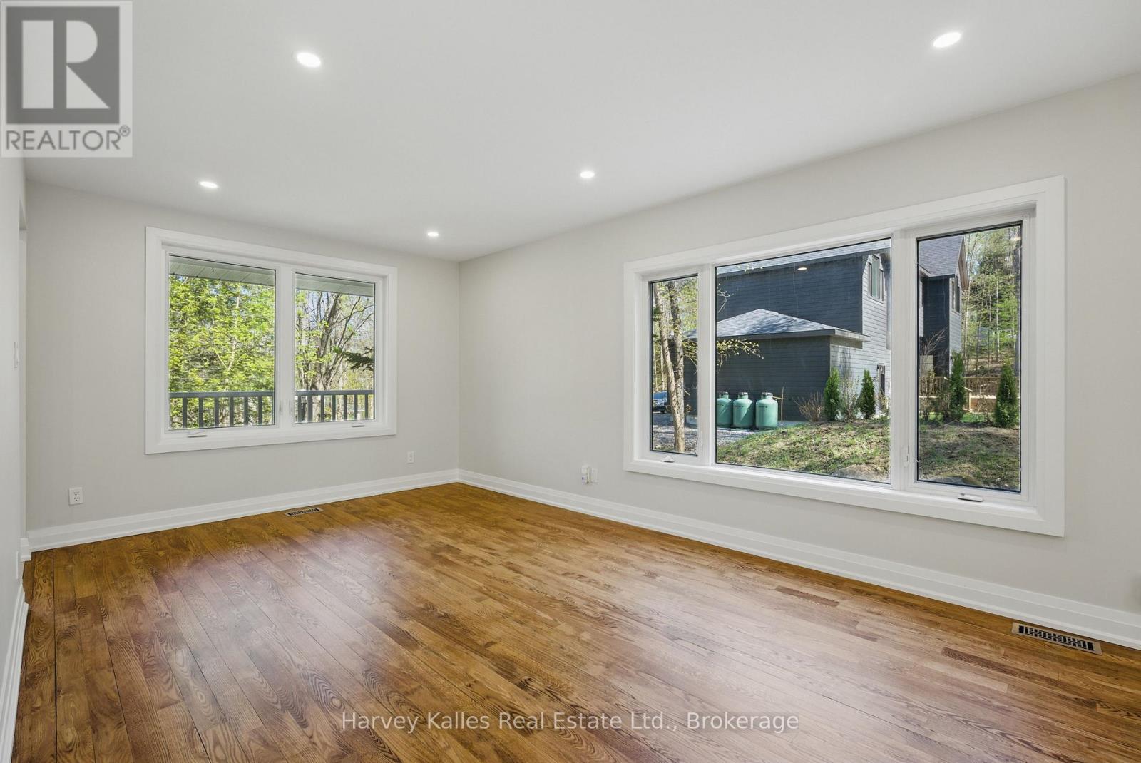 21 Todholm Drive, Muskoka Lakes, Ontario  P0B 1J0 - Photo 10 - X12356363