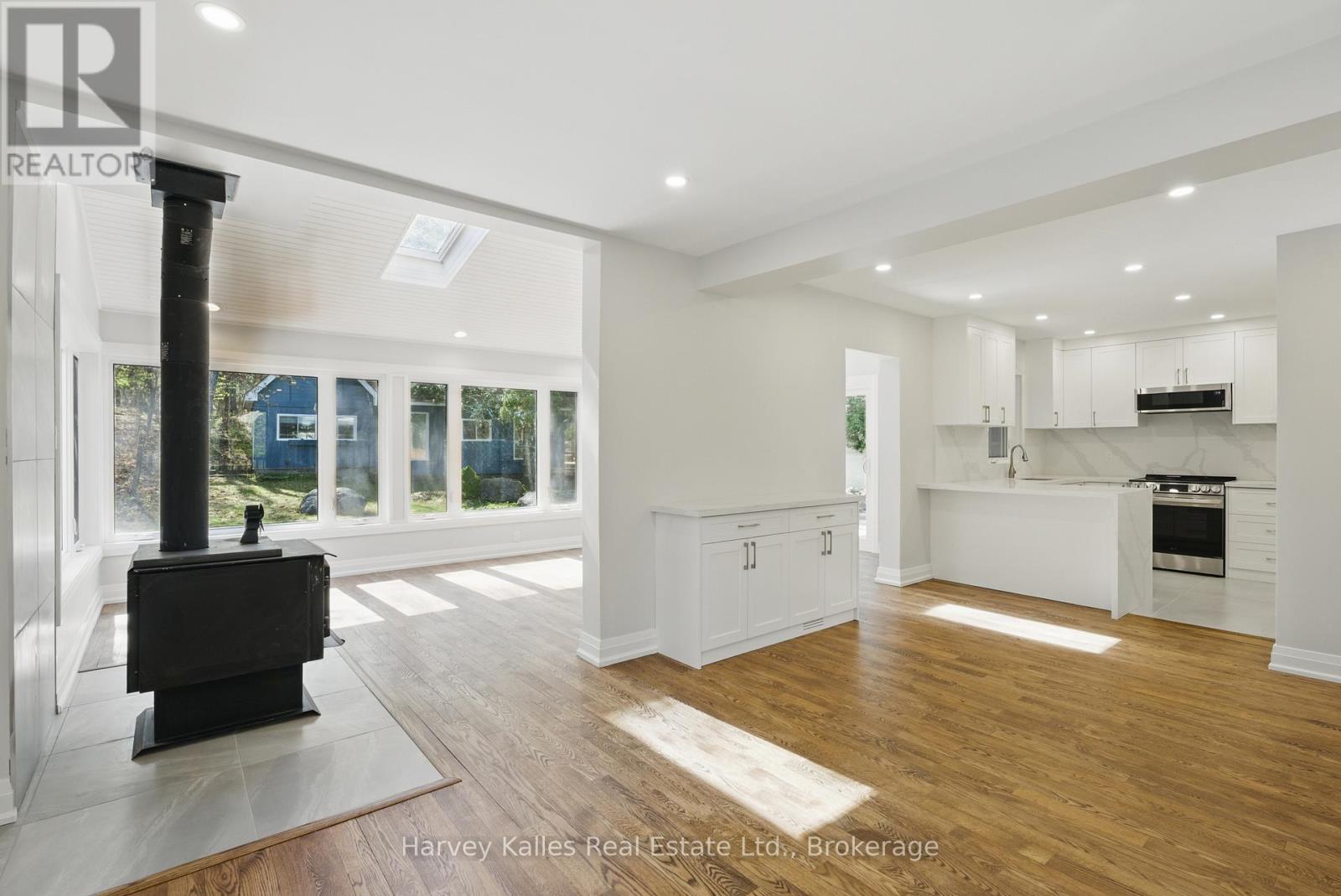 21 Todholm Drive, Muskoka Lakes, Ontario  P0B 1J0 - Photo 13 - X12356363