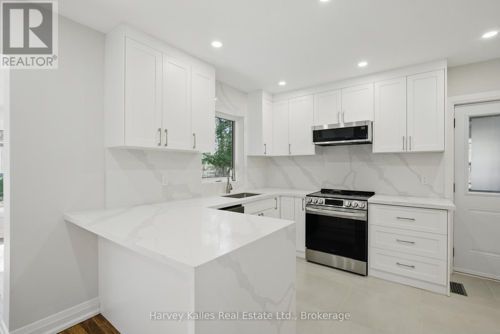 21 Todholm Drive, Muskoka Lakes, Ontario  P0B 1J0 - Photo 16 - X12356363