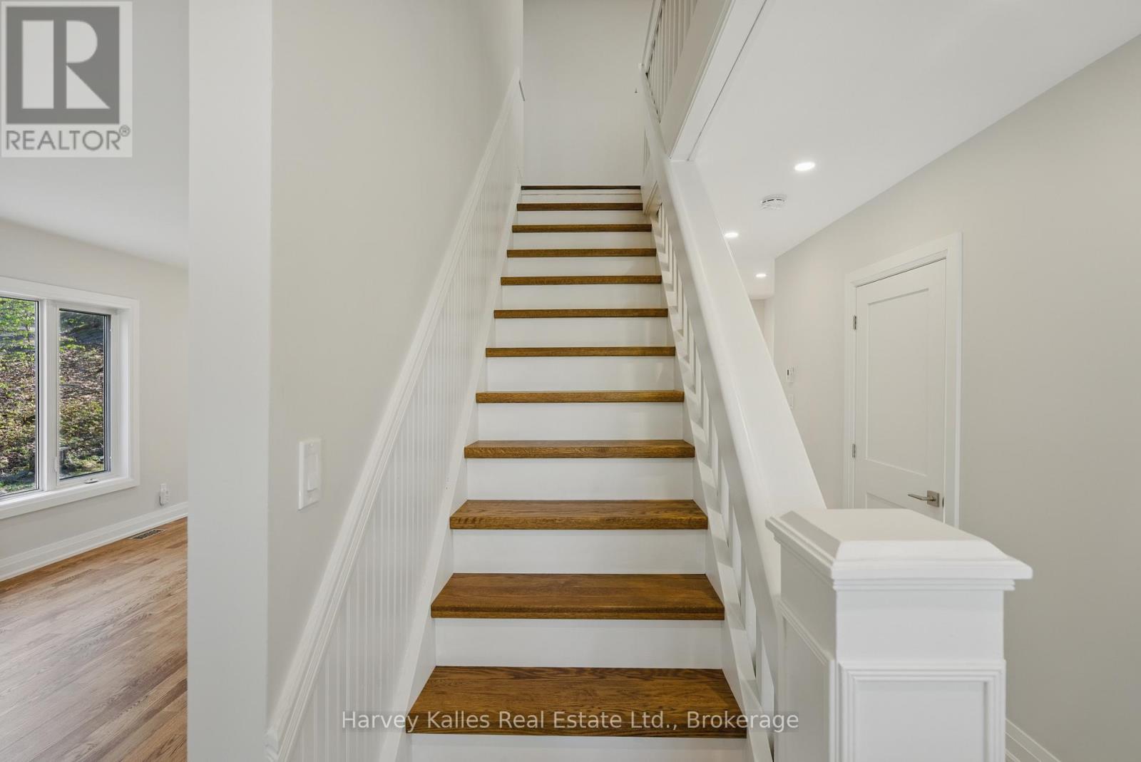 21 Todholm Drive, Muskoka Lakes, Ontario  P0B 1J0 - Photo 21 - X12356363