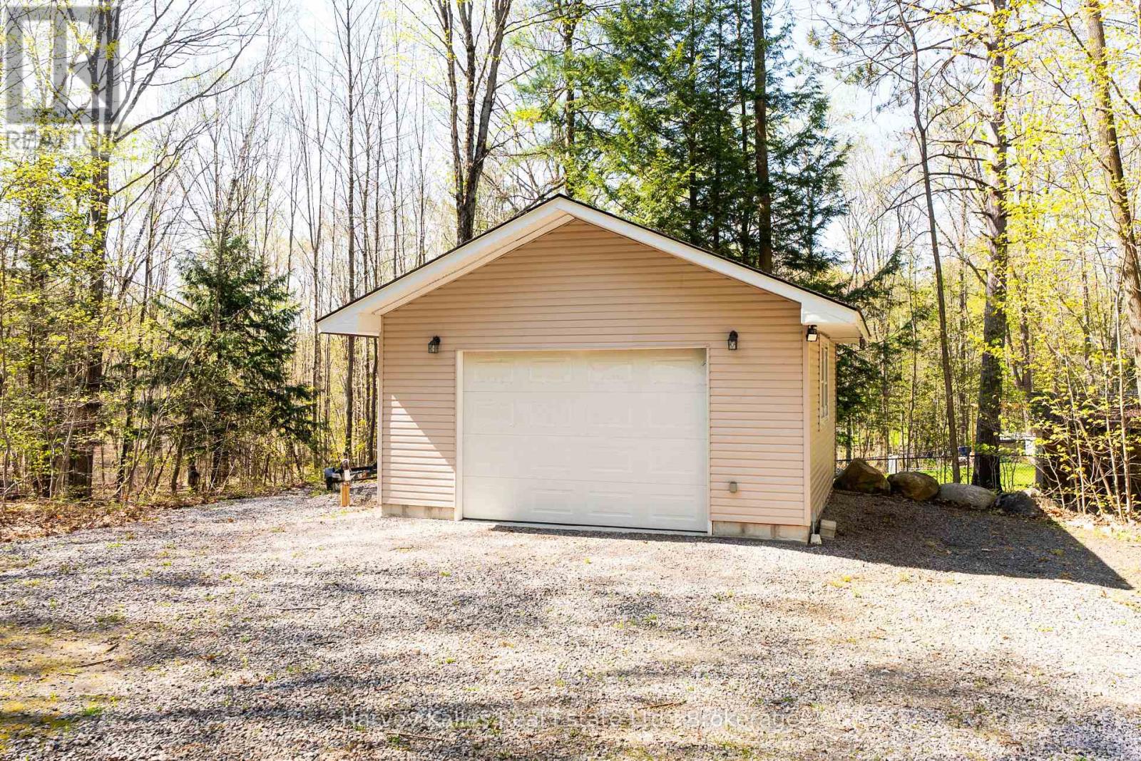 21 Todholm Drive, Muskoka Lakes, Ontario  P0B 1J0 - Photo 40 - X12356363